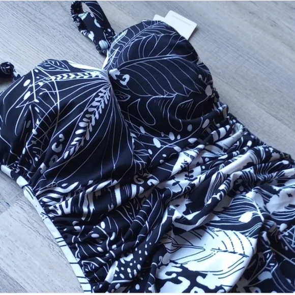 Gottex black and white tropical one piece swimsuit - Picture 5 of 13